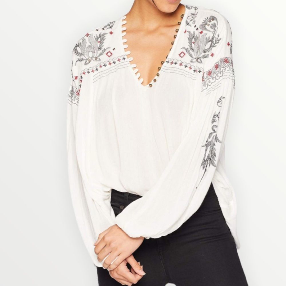 Free People Ivory/White Rock It Tonight Embroidered Peasant Blouse Size Small